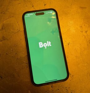 BOLT send kingituste kohaleveoks!